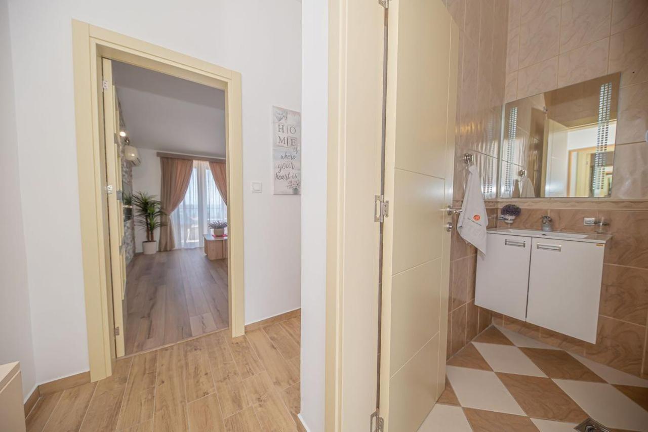 Guest House S-Lux Petrovazzo Esterno foto