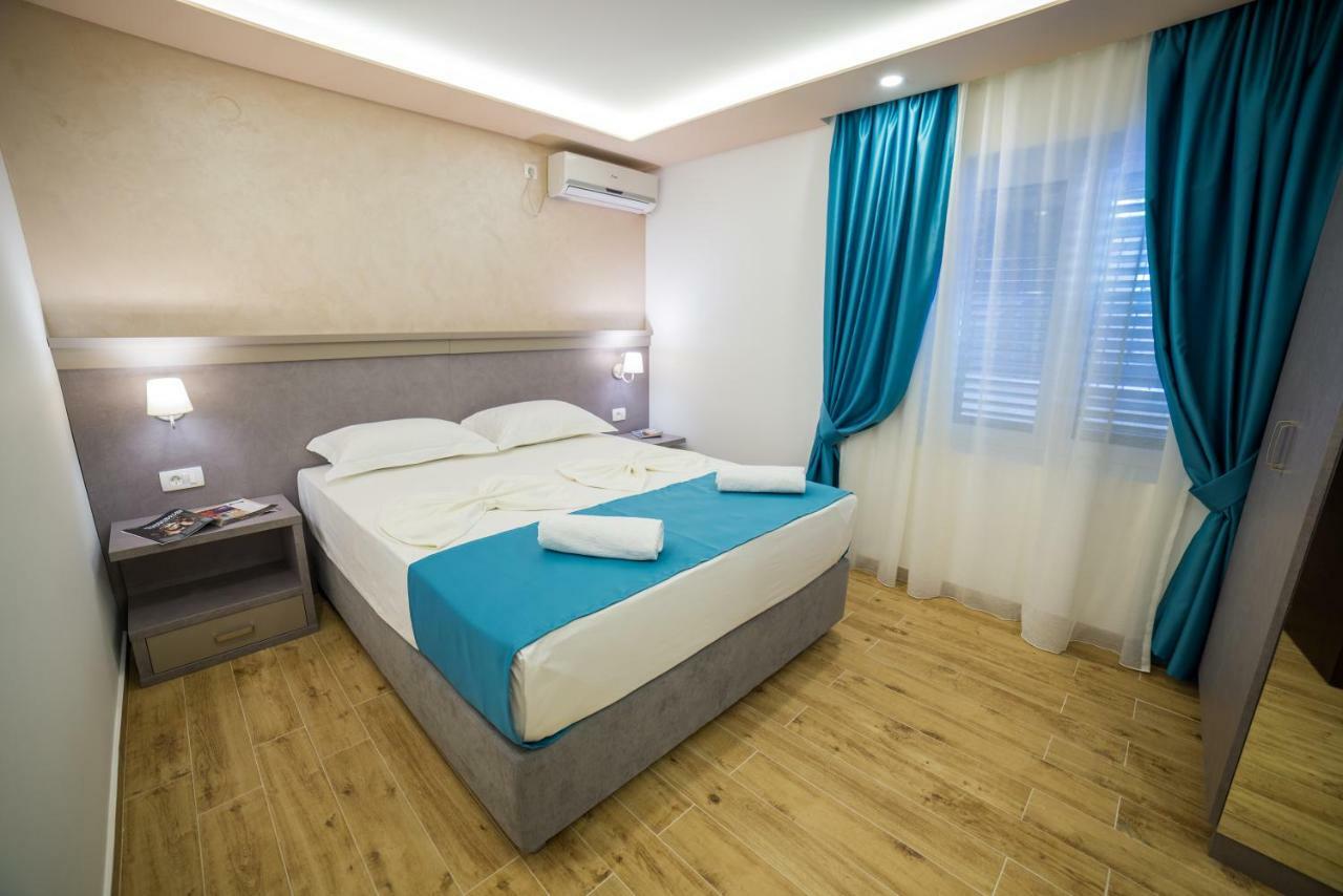 Guest House S-Lux Petrovazzo Esterno foto